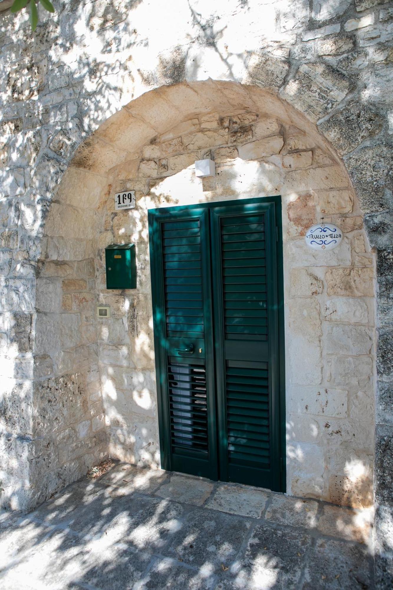 Angolo Di Puglia Локоротондо Экстерьер фото